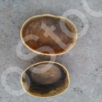 Deux petites calebasses africaines : récipients traditionnels naturels