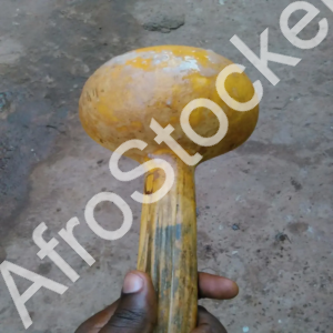 Cuillère en calebasse africaine : ustensile artisanal traditionnel – Image HD Cuillère en calebasse africaine : ustensile artisanal traditionnel – Image HD