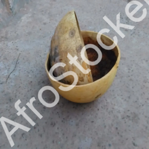 Deux calebasses africaines imbriquées : ensemble traditionnel africain – Image HD