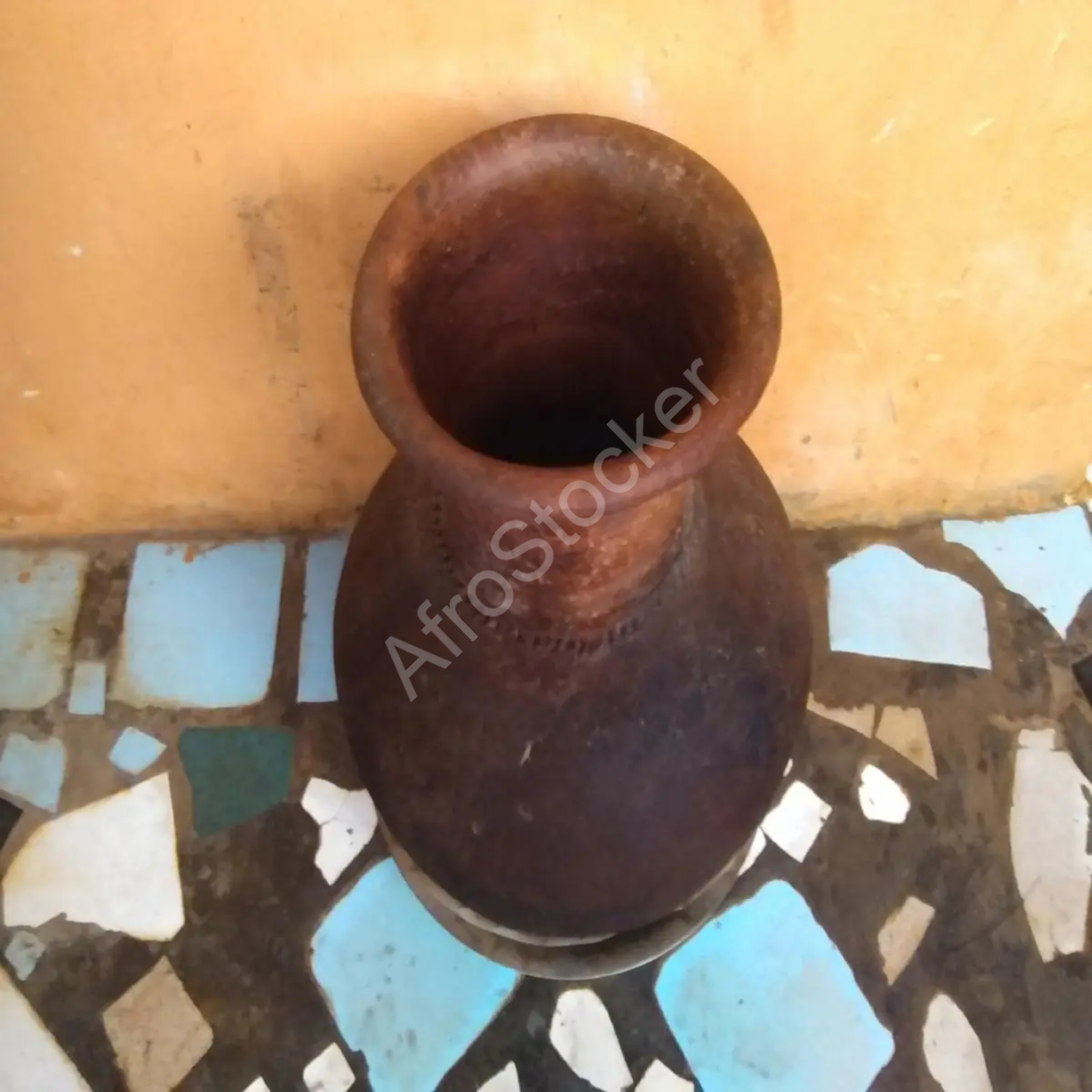 canari africain traditionnel pot en terre cuite récipient pour eau artisanat africain