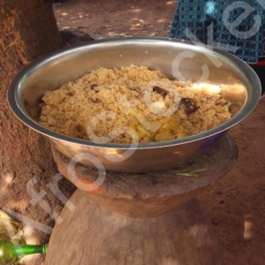 bol de riz djoloff sur mortier cuisine traditionnelle africaine HD