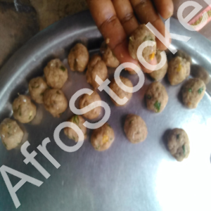 Boulets de poissons africains – Image HD traditionnelle africaine Boulets de poissons africains – Image HD traditionnelle africaine