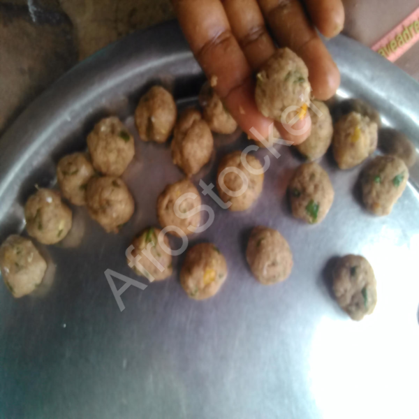 Boulets de poissons africains – Image HD traditionnelle africaine