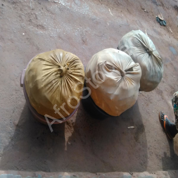 Commerce poisson marche africain table bois