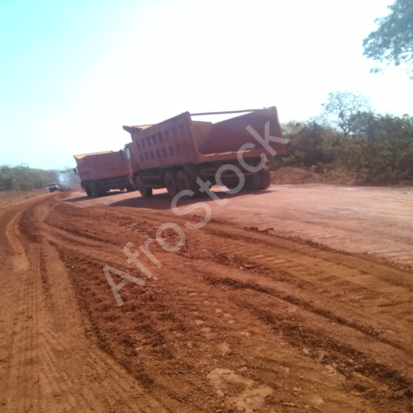 Construction route afrique engins