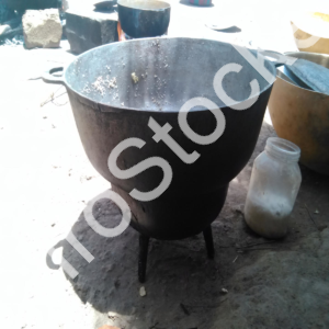 Grande Marmite de Cuisine Africaine Traditionnelle Grande Marmite de Cuisine Africaine Traditionnelle