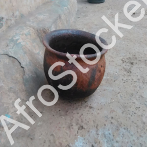 Petit Canari Africain en Poterie – African Clay Pot Petit Canari Africain en Poterie – African Clay Pot