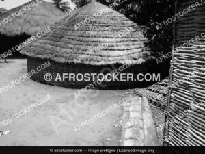 Case de Village Africain — Architecture Rurale Traditionnelle Case de Village Africain — Architecture Rurale Traditionnelle