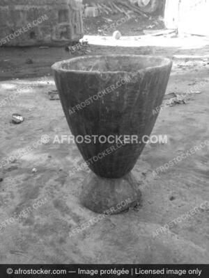 Mortier en bois afrique0010