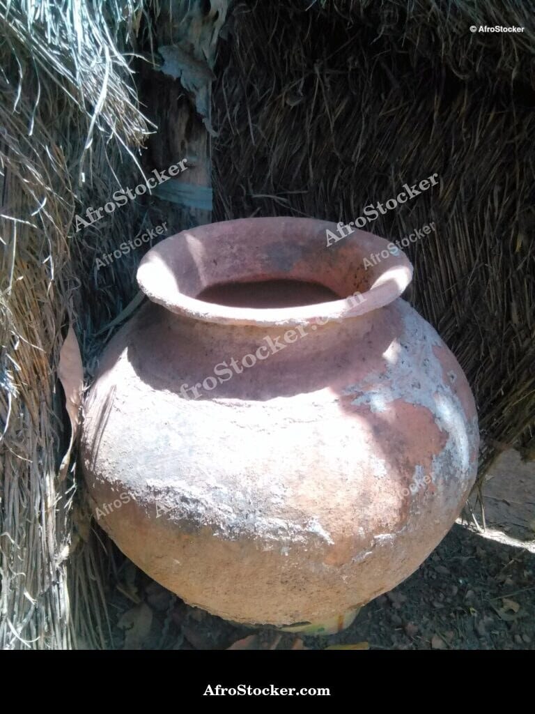 African Canari, Traditional Cooking Utensil