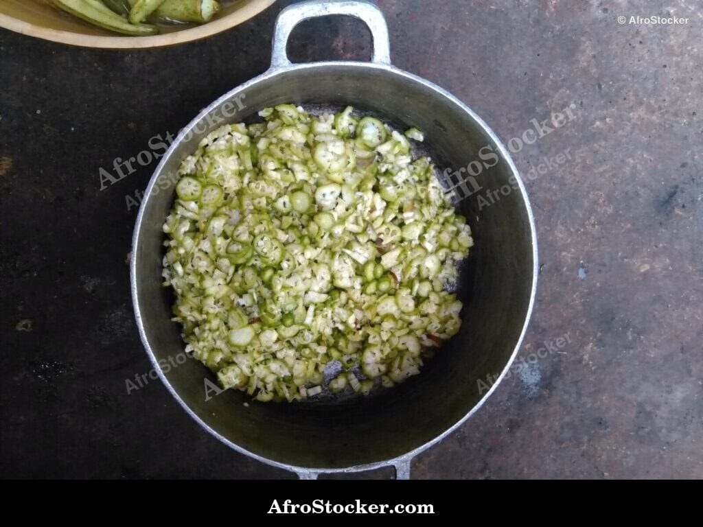 Okra Stew Cooking in African Pots - AfroStocker