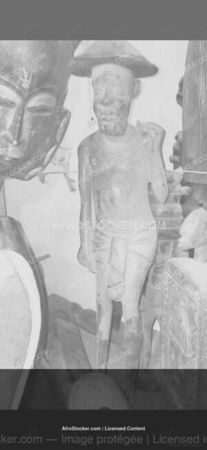 Wall Art Gold - Masque Africain Traditionnel — Art Sculptal Afrique Wall Art Gold Masque Africain Traditionnel — Art Sculptal Afrique