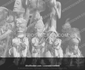 Wall Art Gold Masque Africain Sculpte — Art Ancestral Afrique de l'Ouest