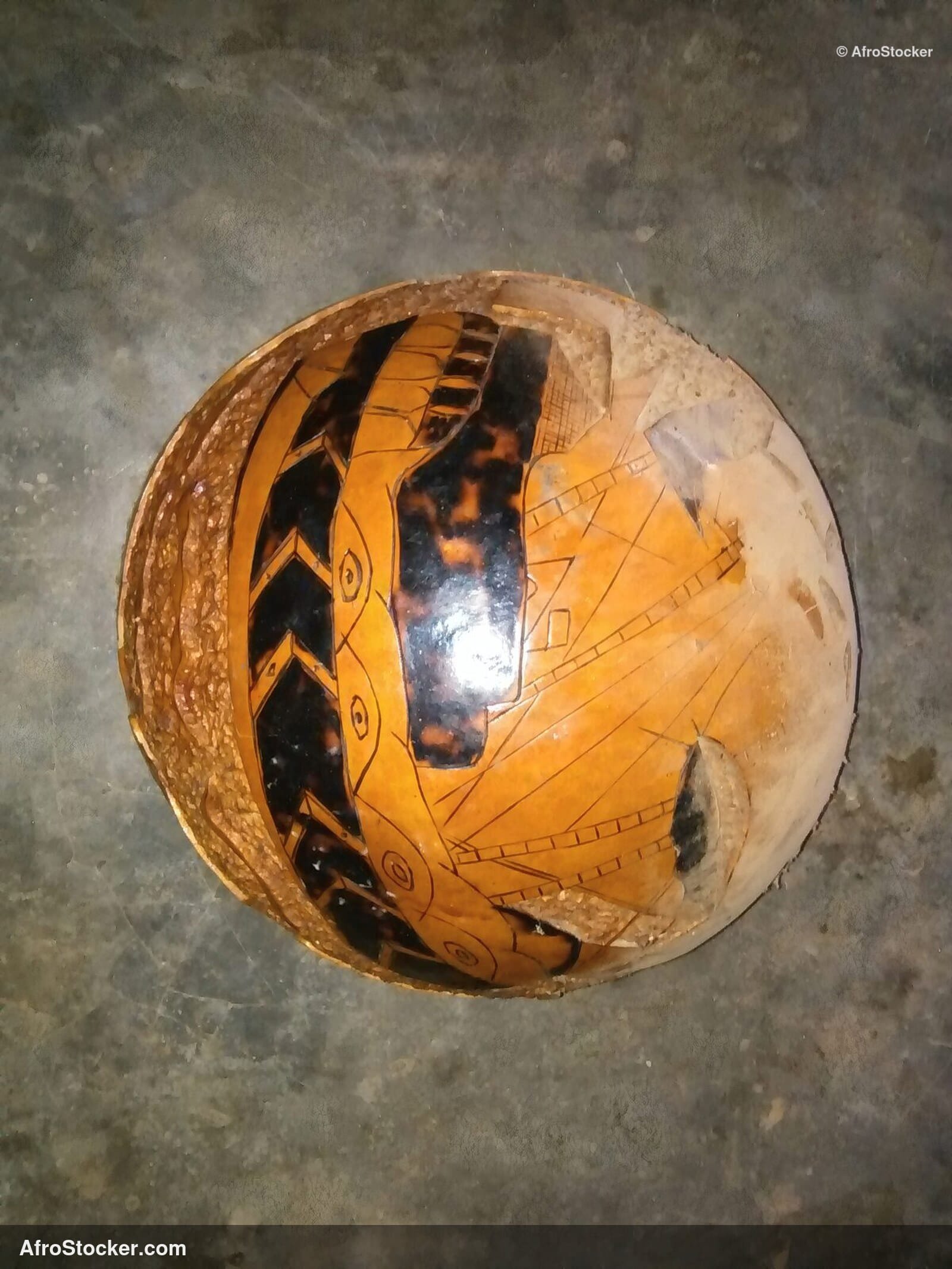 Calabash With Motifs West Africa / Calebasse avec Motifs Afrique Ouest | AfroStocker