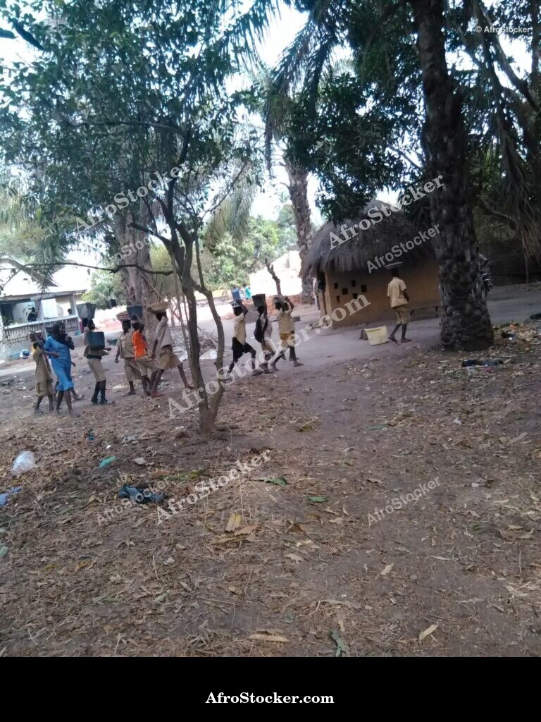 Village School Children Africa / Enfants École Village Afrique | AfroStocker