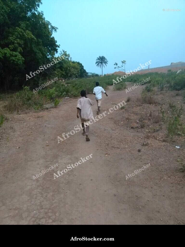 School Morning African Village / Matin École Village Africain | AfroStocker