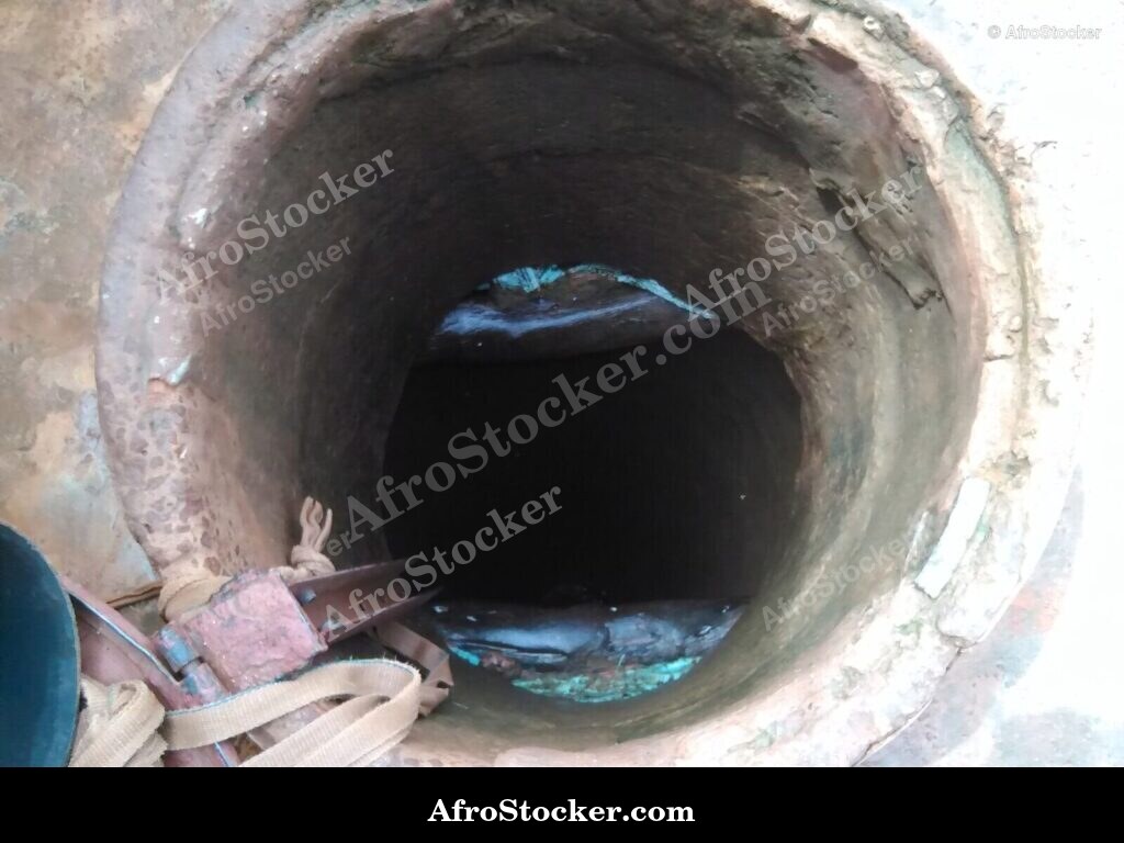 Village Well Interior West Africa / Intérieur Puits Village Afrique | AfroStocker