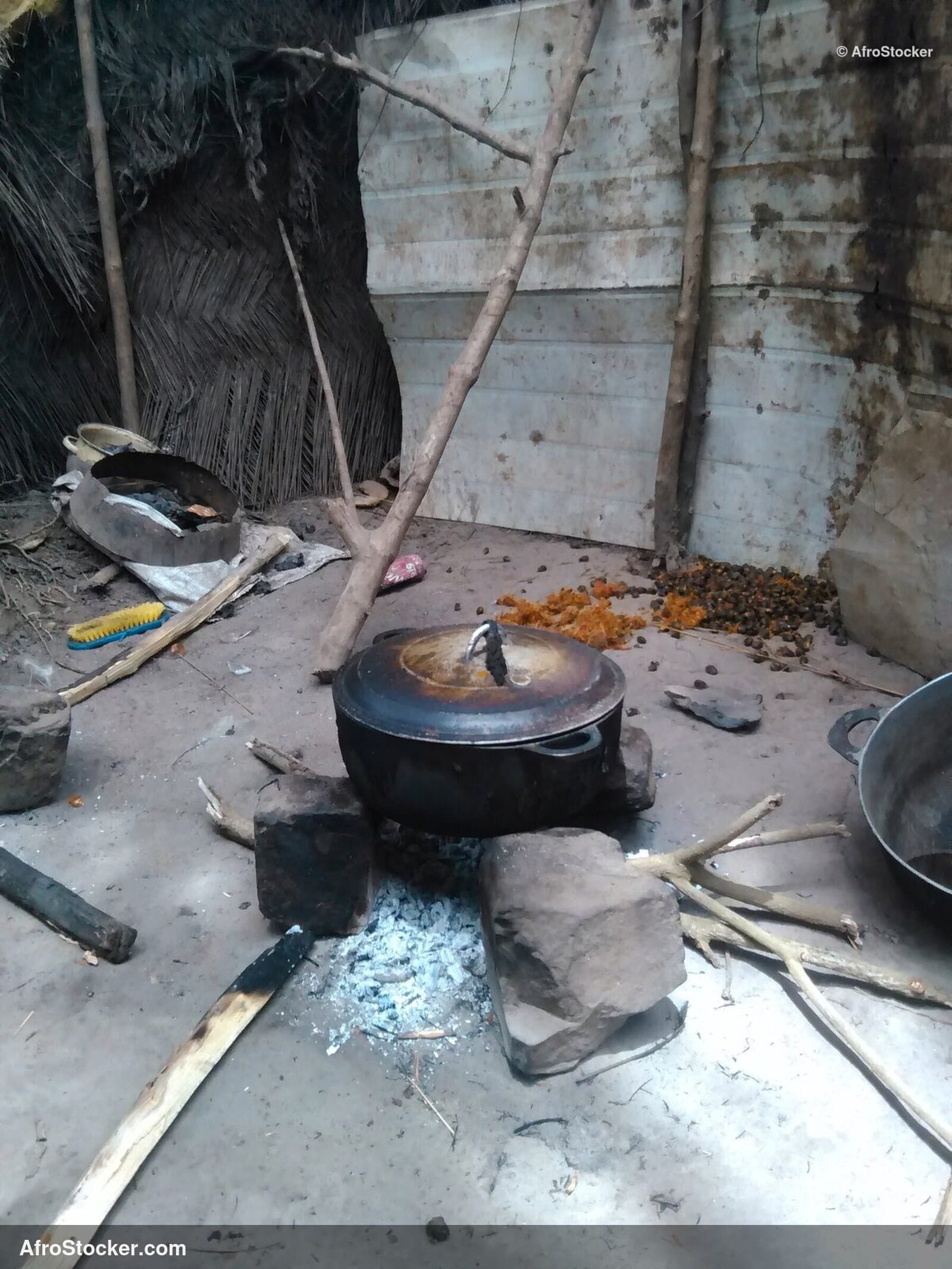 African Cooking Pot Traditional Meal | AfroStocker