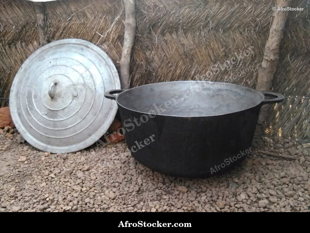 Traditional African Cooking Pot | AfroStocker