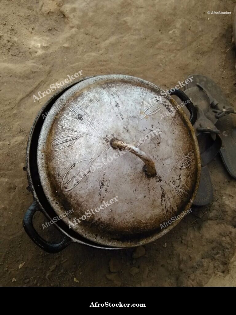 Traditional African Village Cooking Pot | AfroStocker