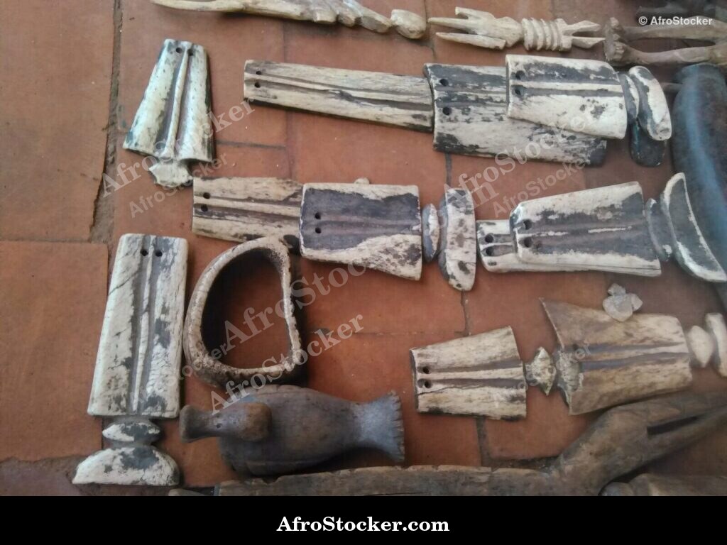 African Traditional Craft Objects / Objets Artisanaux Africains Traditionnels | AfroStocker