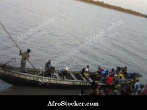 Canoe Passengers Village Africa