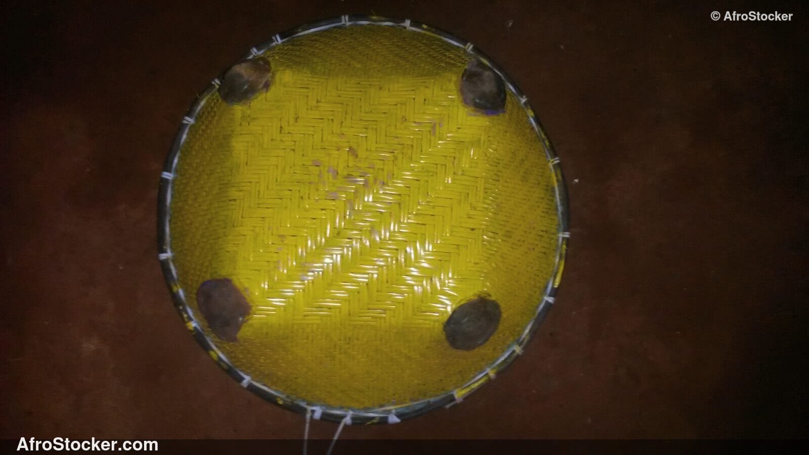 Woven Straw Tray West Africa / Plateau Paille Tressée Afrique Ouest | AfroStocker
