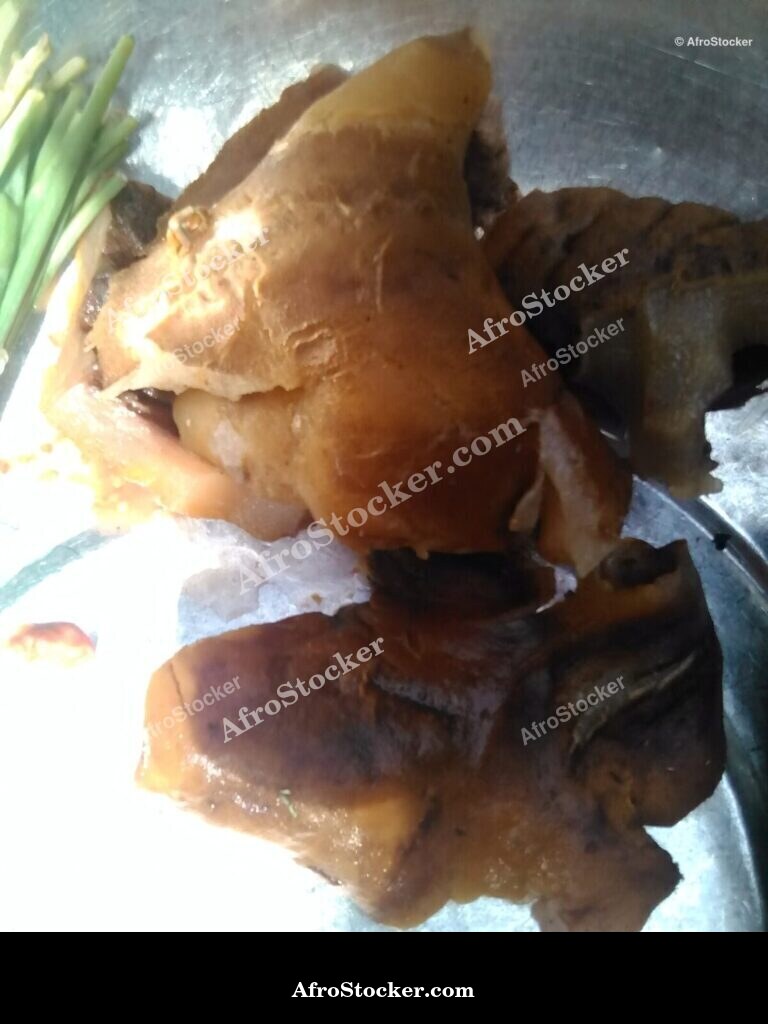 Fresh Fish Burkina Faso Close Up / Poisson Frais Burkina Faso Gros Plan | AfroStocker