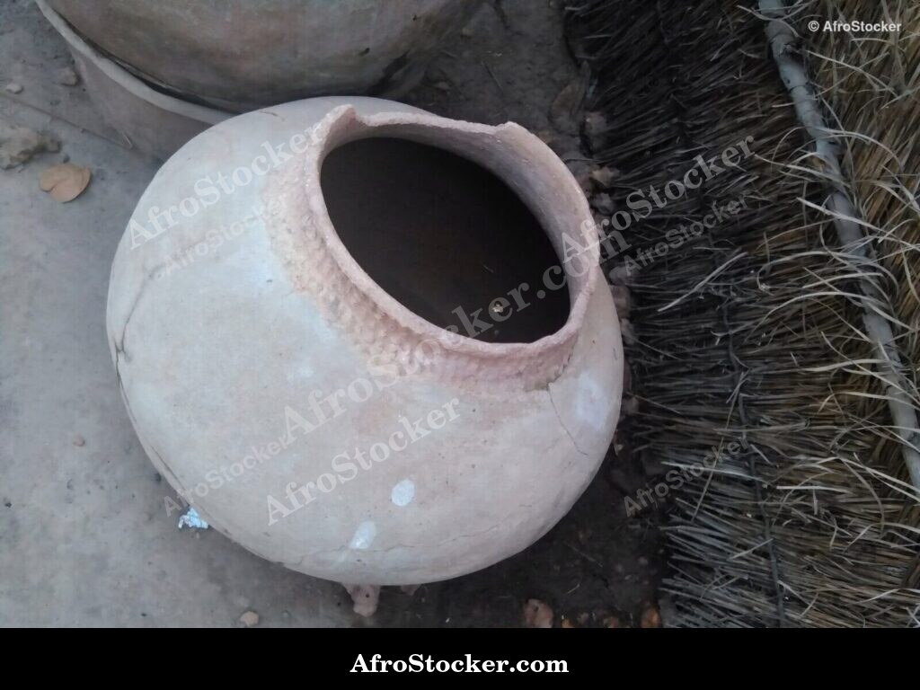 Authentic African Pottery Clay | AfroStocker
