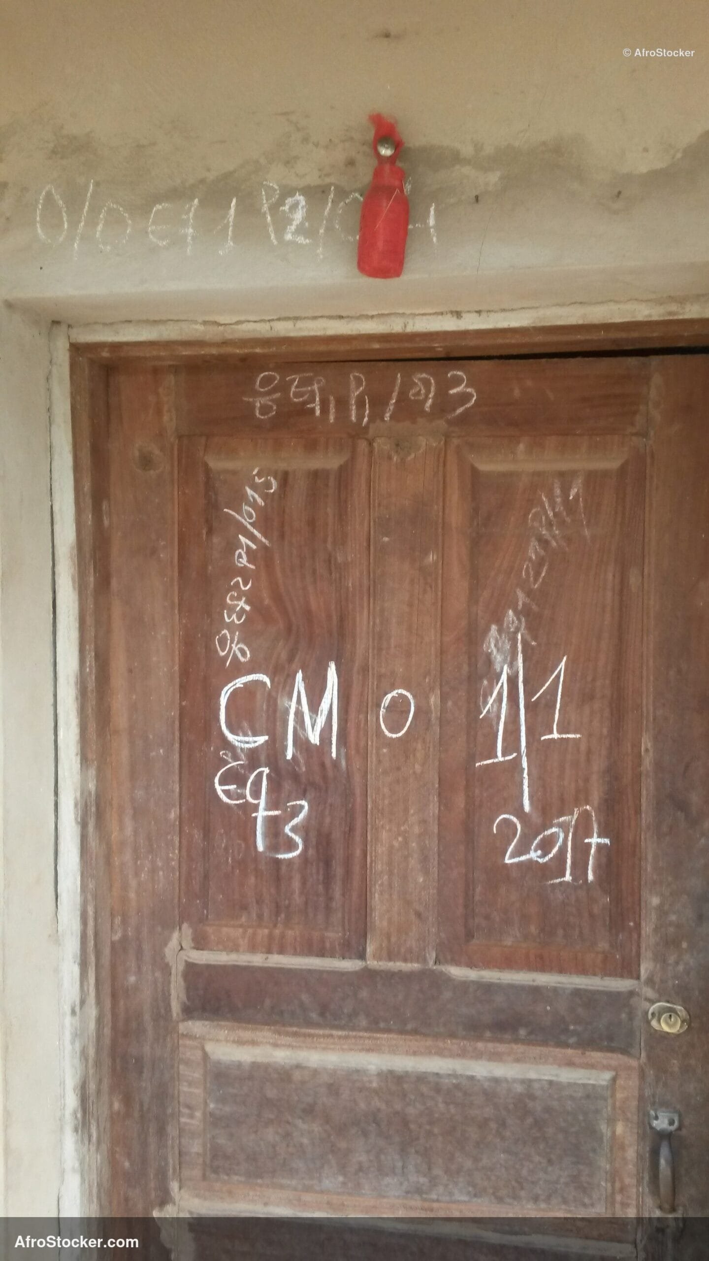 Mystical Wooden Door Africa / Porte Mystique en Bois Afrique | AfroStocker