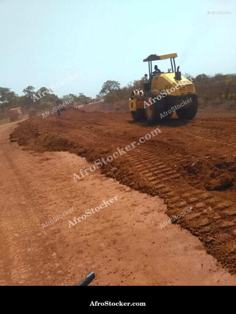 Road Paving Africa / Bitumage de Route Africaine | AfroStocker