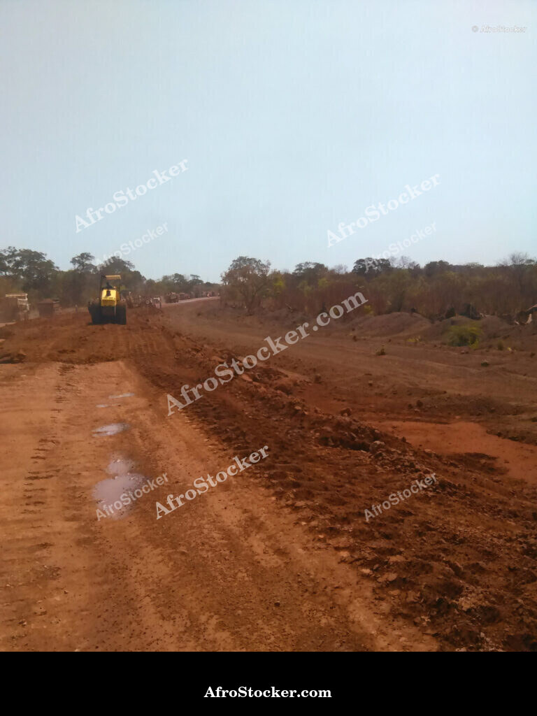 Road Paving Machine Africa / Machine de Bitumage Route Africaine | AfroStocker